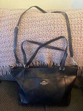 Coach Crossgrain Leather Pocket Tote Black Crossbody shoulder bag F34497